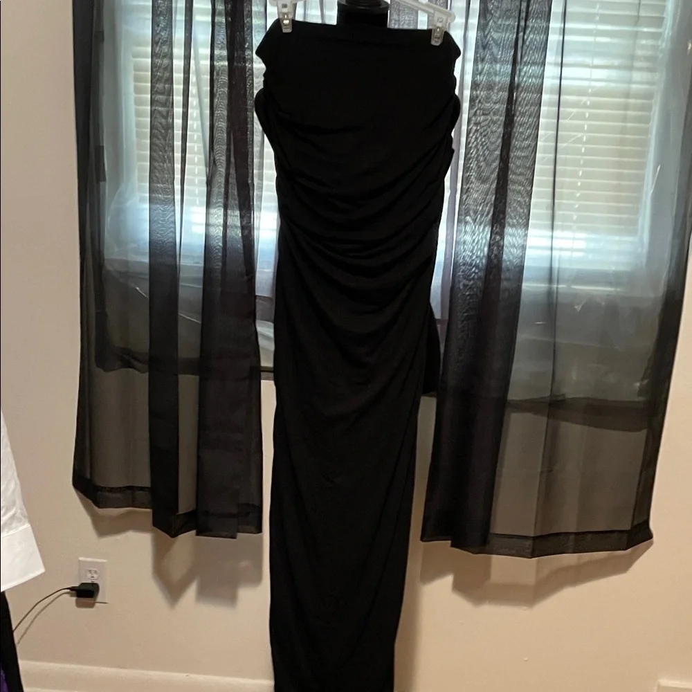 Naked Wardrobe Elegant Black Strapless Dress